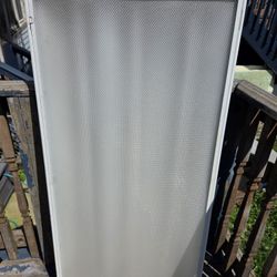 Fluorescent Light Fixture