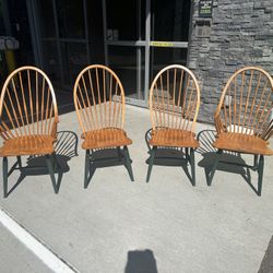 4 Chairs 