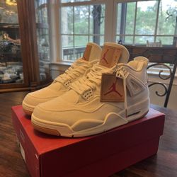 Jordan 4 White Levi