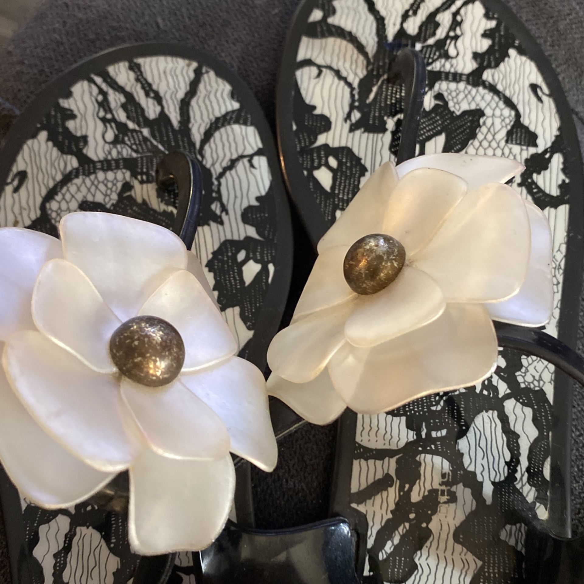 Chinese Laundry Flower Jelly Sandals