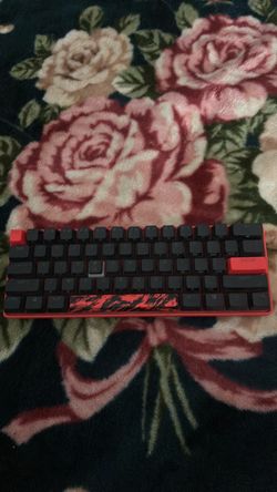 60% Mechanical Keyboard Red and Black Steel Series Apex 9 Mini Faze Clan