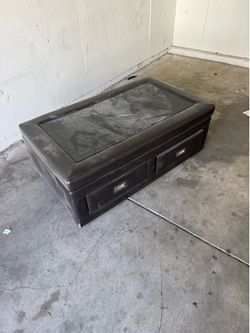 Rolling coffee table