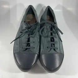 CLARKS Lorry Grace Cap Toe  Sneakers Lace-up Shoes Flats Women's Size 10