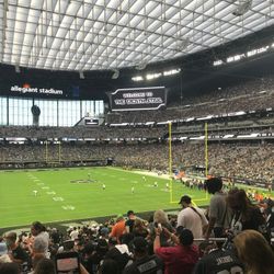 Raider Game Tickets  !!! VEGAS !!!! FIELD LEVEL SECTION 125 ROW 33 SEATS 5-6 