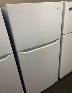 Frigidaire Top Freezer Fridge – White, clean interior, EvenTemp