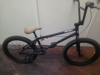22" Fit Bike Co. frame