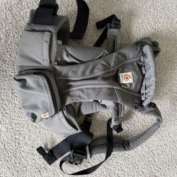 Ergobaby Omni Breeze
