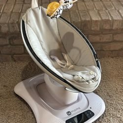 4Moms MamaRoo 