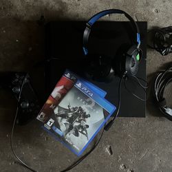 Ps4 2 Games And Headset 