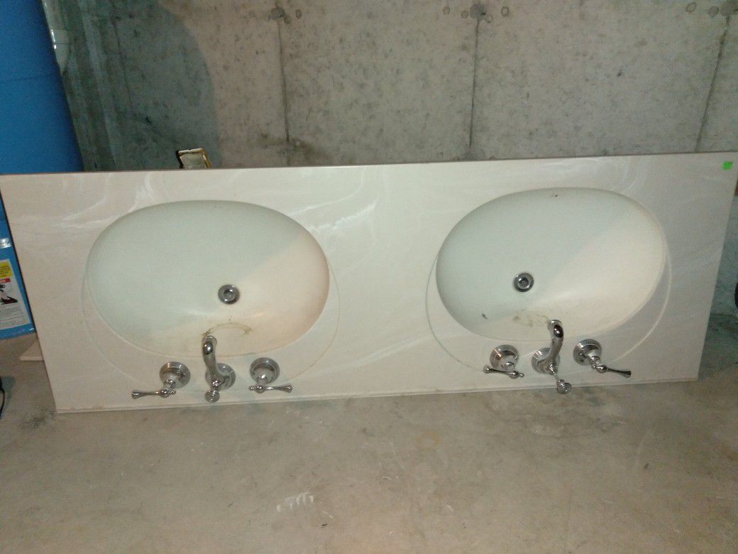 Double Vanity Sink