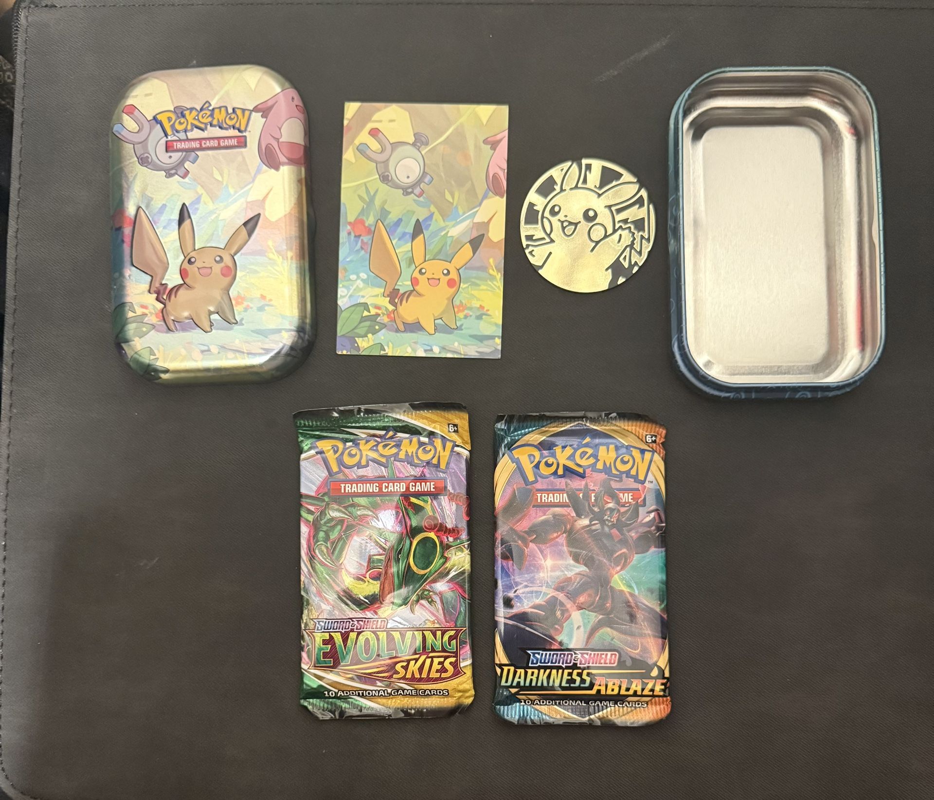 Pokemon Kanto Friends Pikachu Tin