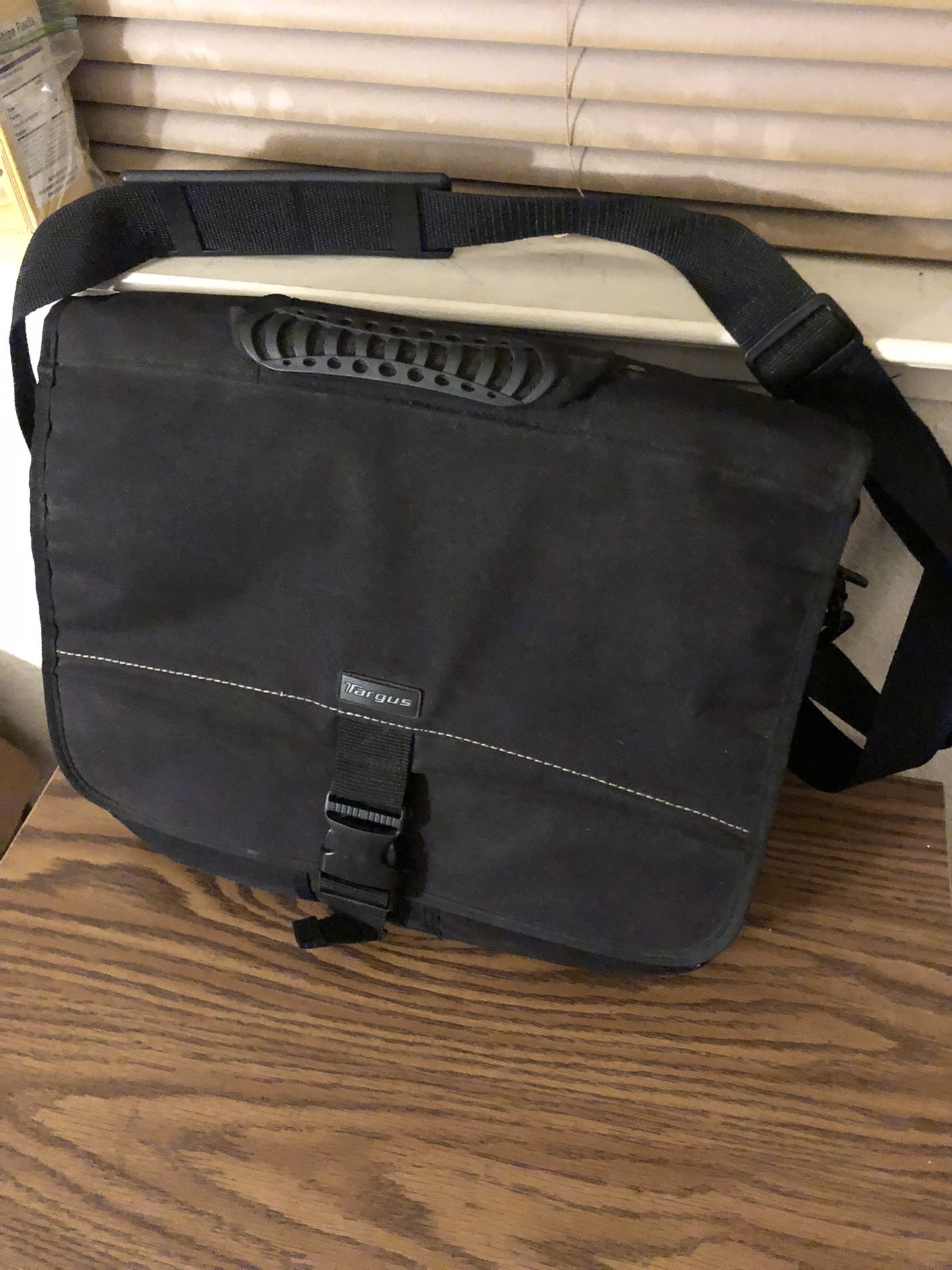 Targus Laptop Briefcase Bag