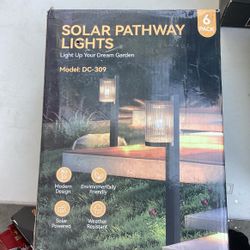 Solar pathway lights