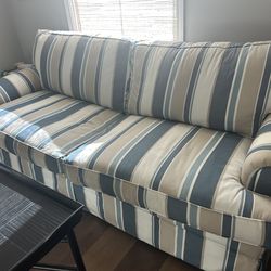 FREE-Sofa Sleeper