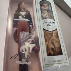 The Princess Colección Porcelain Doll $40