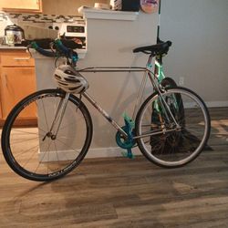 Single Speed Bike W/Front Basket