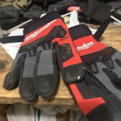 Milwaukee gloves