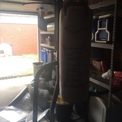 Everlast Heavy Bag And Speed Bag 