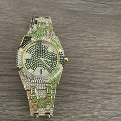 Moissanite watch pass diamond tester