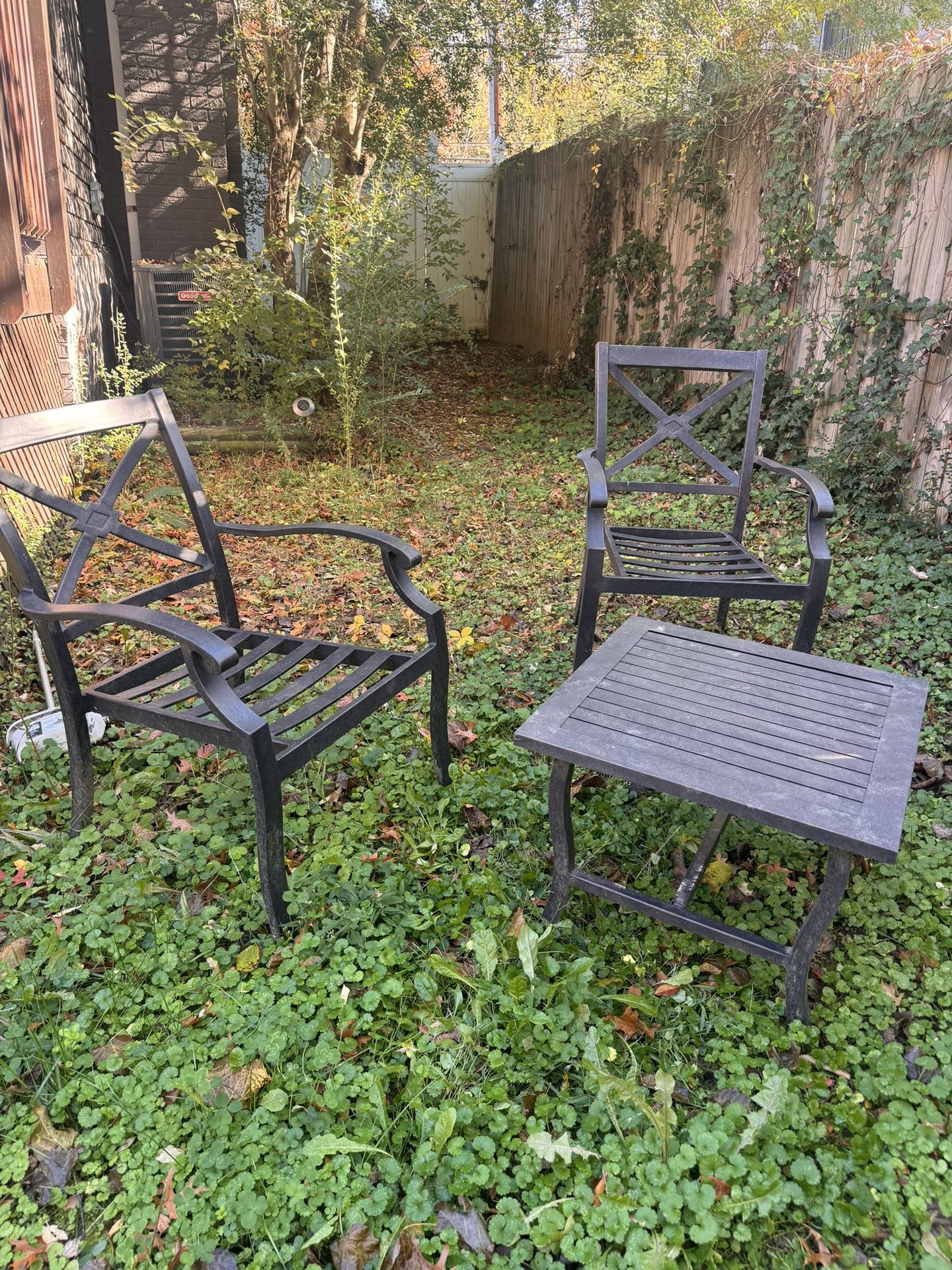 Patio Furniture Set (5 Pieces With Storage Bin)