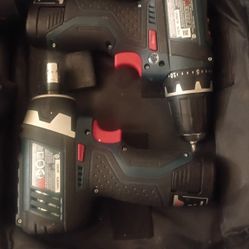 2- Drills Bosch 12V 1 - Milwaukee Drill 