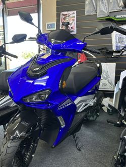 2026 Vitacci Zoom 150cc – Electric Sapphire