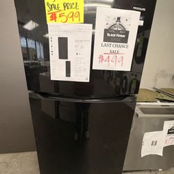 Black Frigidaire Refrigerator Top Freezer 