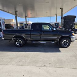 2002 Toyota Tundra