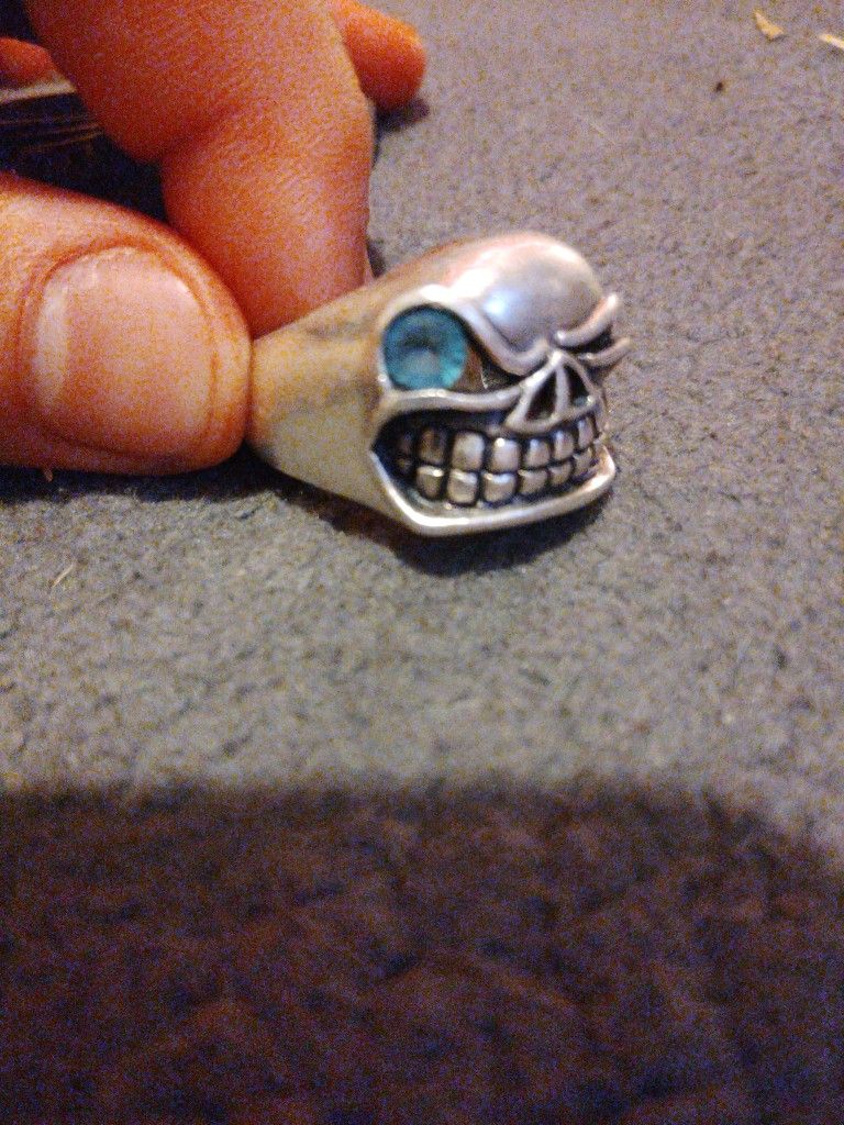 Skull Ring