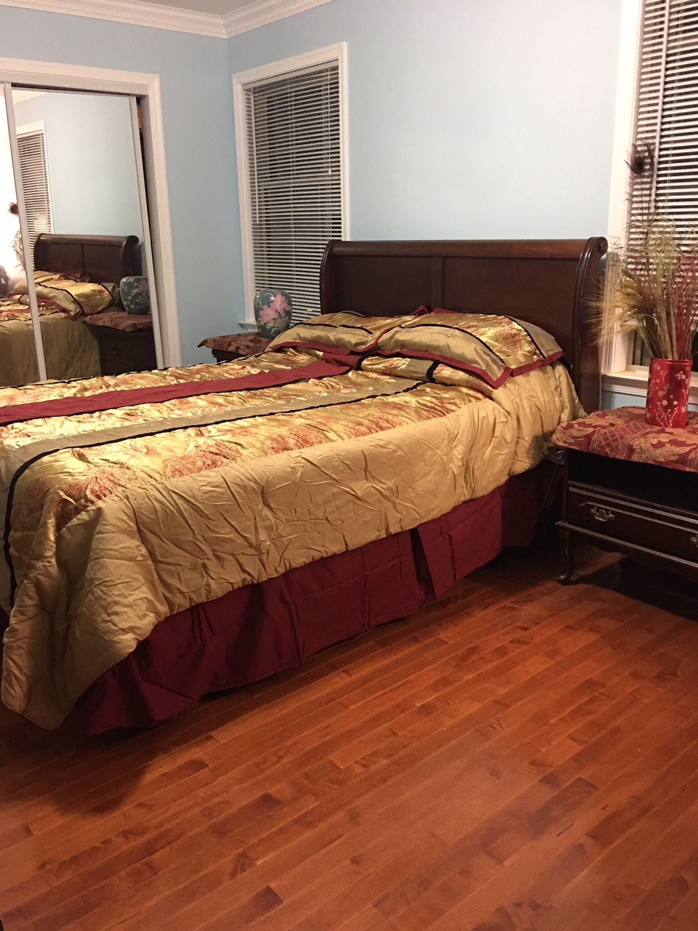 Sleigh Queen bed w/double mattresses, headboard/footboard and night table