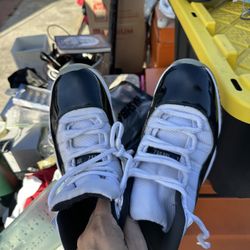Jordan 11 Concords Size 10.5