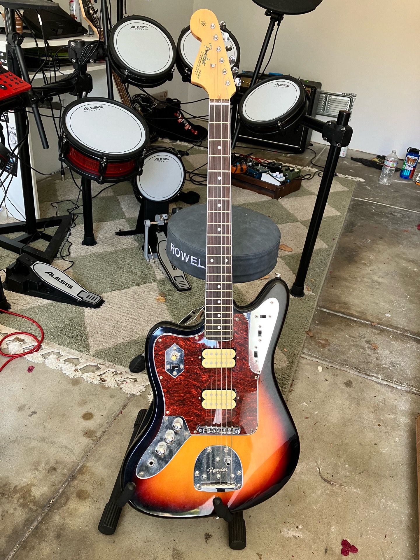 LEFTY Fender Jaguar Kurt Cobain model