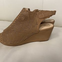 Vince Camino Wedges New  Size 5–fit Like A 6