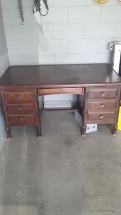 Central Desk Chicago Illinois 1890's-1929 Antique Office Furniture