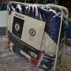  Cruz Azul Luxury Plush Queen Blanket