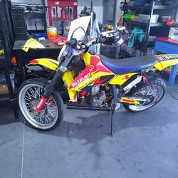 2008 Suzuki DRZ 400 Motocross With Powerband. 
