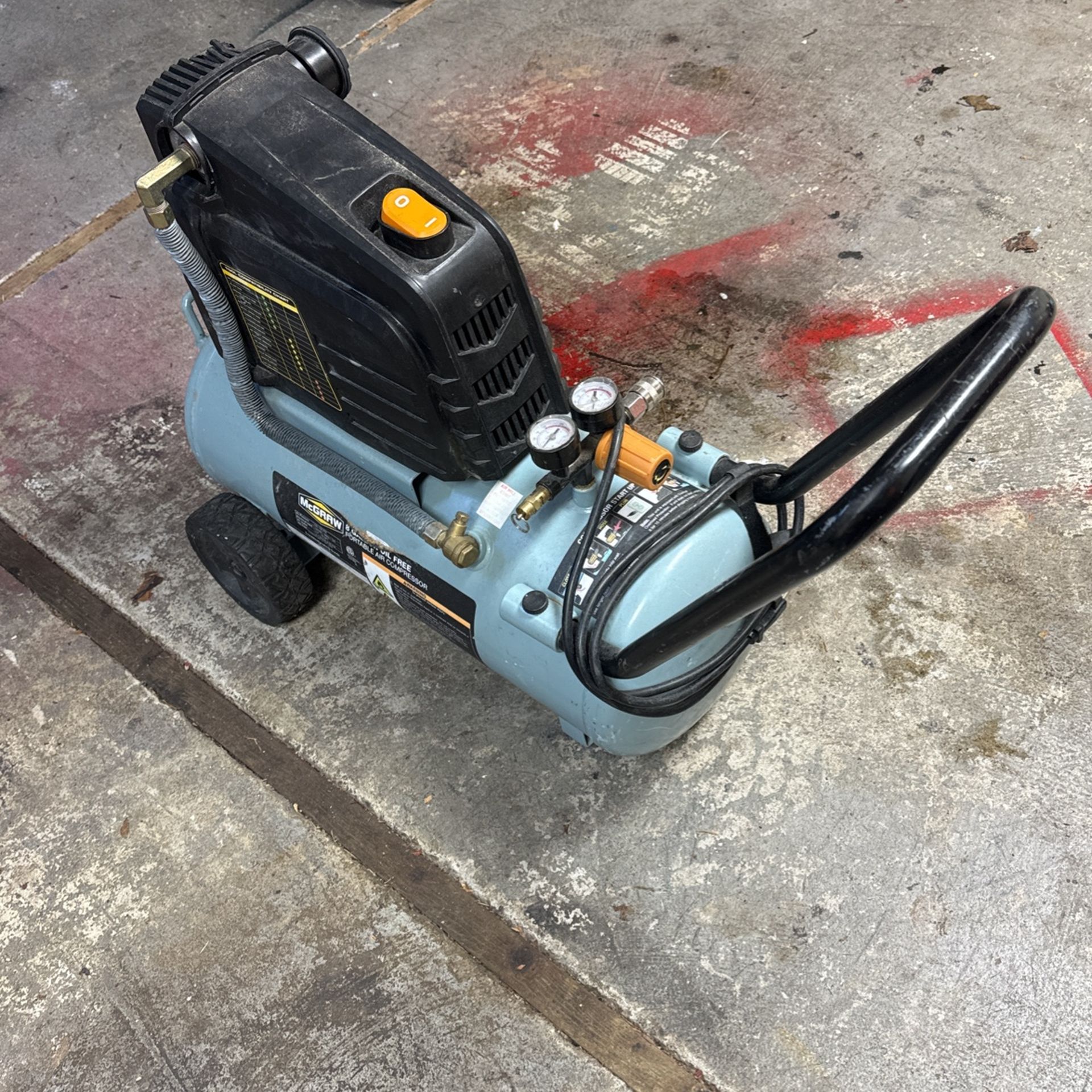 McGraw 8 Gal. Air Compressor