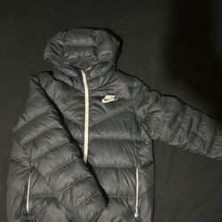 NIKE PUFFER INSIDE AND OUT