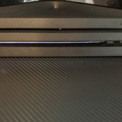 PS4 Pro 1 Tb 27” Samsung Curved Monitor 