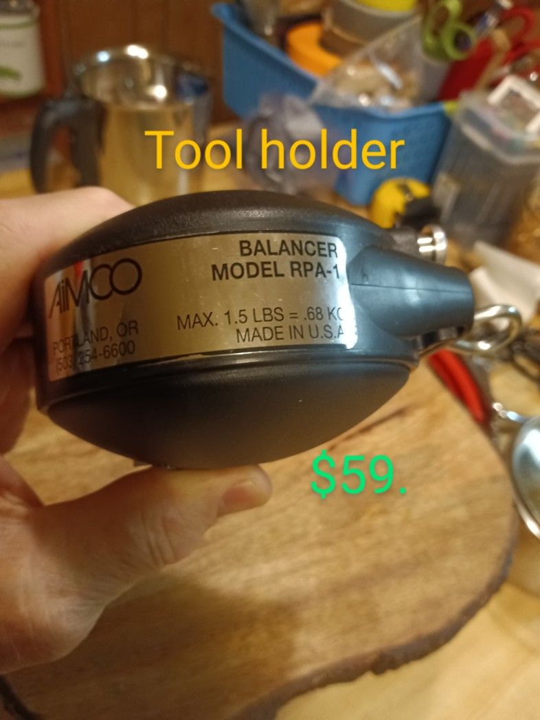 #875...AIMCO TOOL HOLDER/RETRACTOR