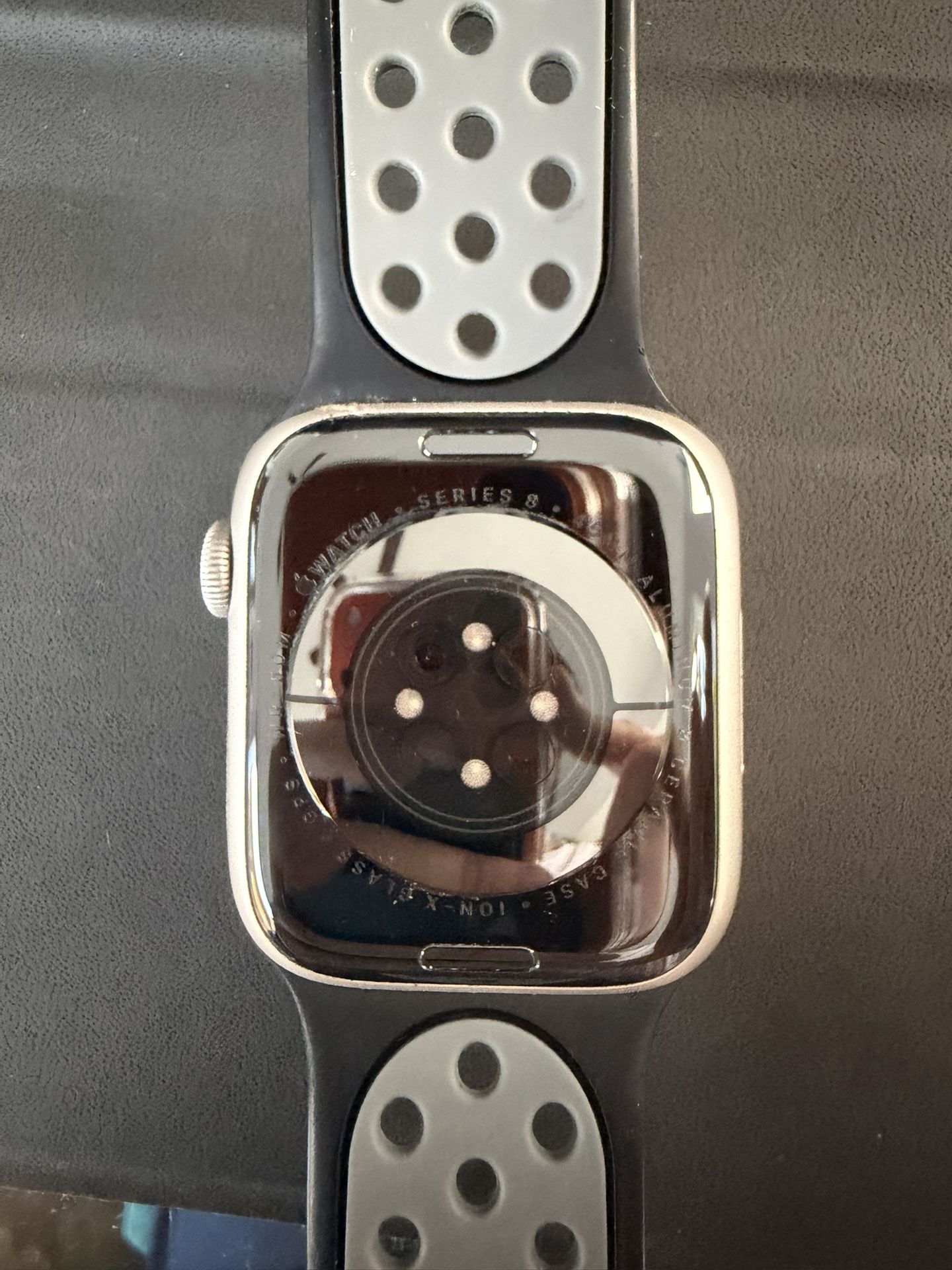 Apple Watch Series 8