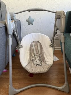 Compact Baby Swing 