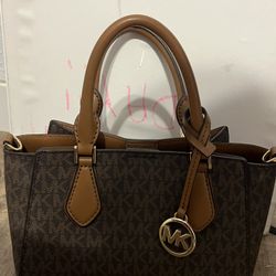 Michael Kors mini bag