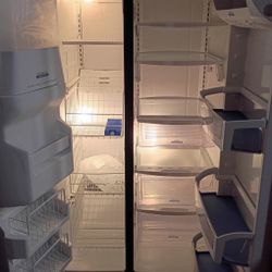 WhirlPool Gold Refrigerator