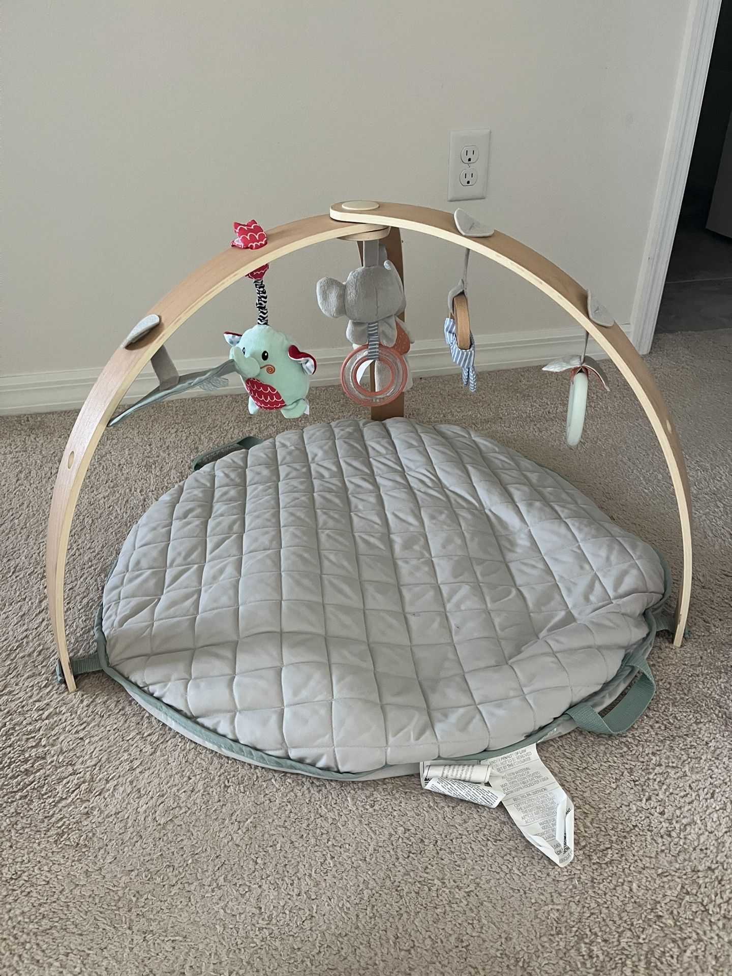 Ingenuity Cozy Spot Reversible Duvet Activity Gym with Wooden Toy Bar - Loamy