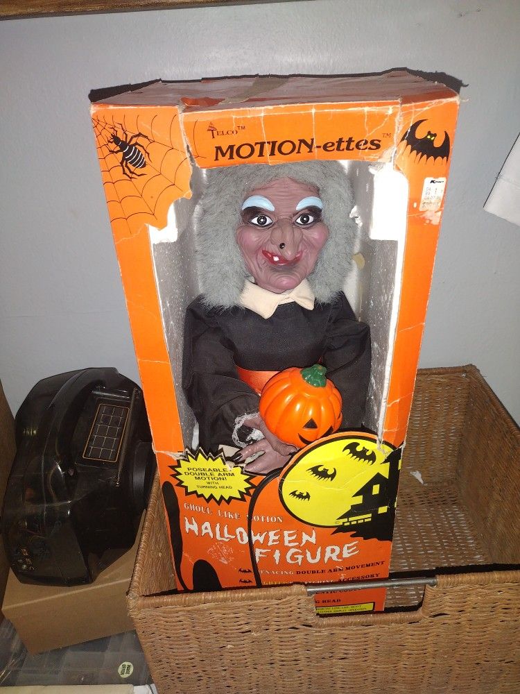 Vintage Halloween Decor