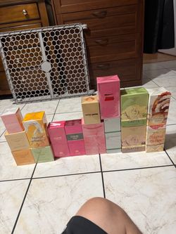 Perfumes Arabes y de marca , Nuevo en caja