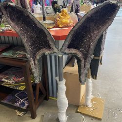 Amethyst Butterfly Wings 4ft Tall 89 Lbs 