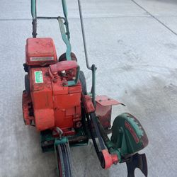 Briggs And Stratton Edger - Used