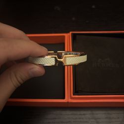 *OPEN BOX* White Olympe Hermes Bracelet - Size PM (petite Model)